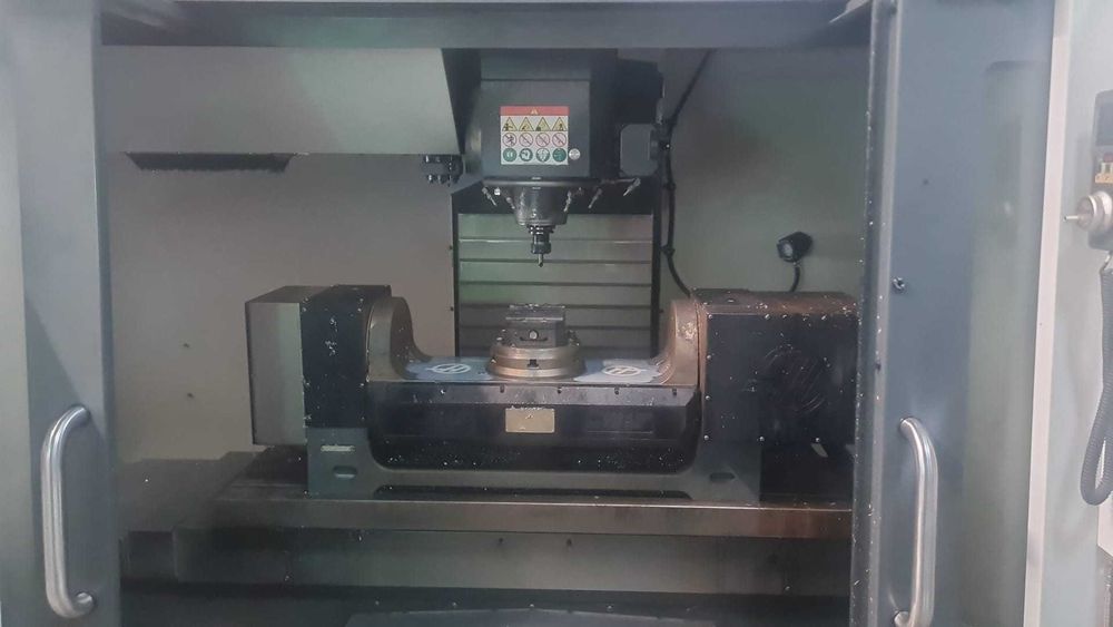 centru frezare CNC 5 AXE