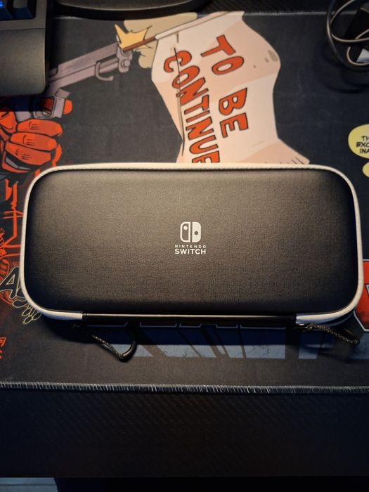 Nintendo Switch 1 със зарядно и игри