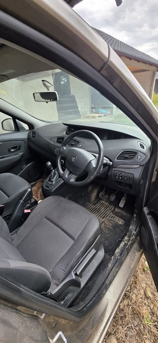 renault  Grand scenic 2010