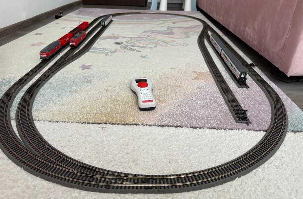 Set sine PIKO A-track cu terasament