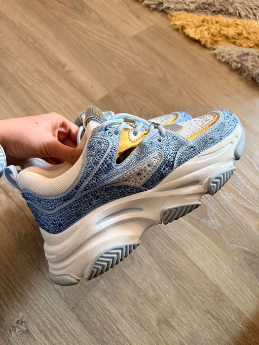 Нови обувки STEVE MADDEN