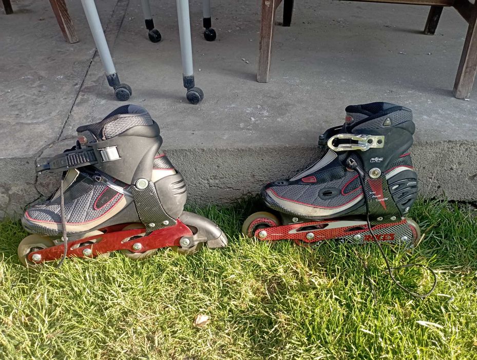 Роликовые коньки