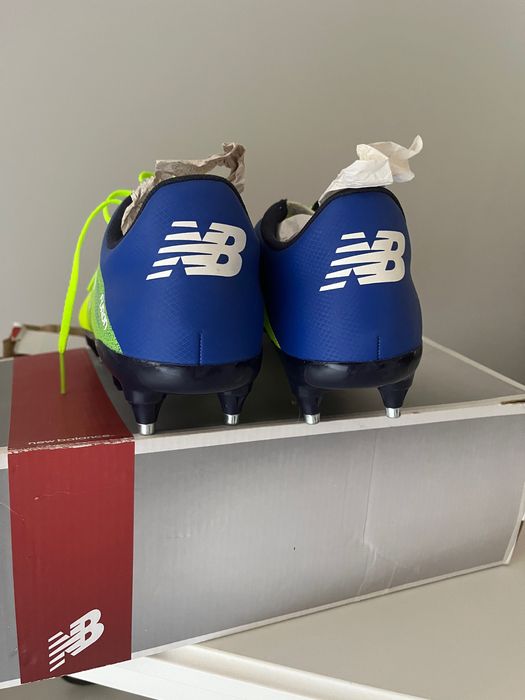 Футболни обувки New Balance