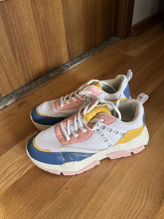 Маратонки Michael Kors, Nike, Adidaa, Pepe Jeans, Juicy, Benetton