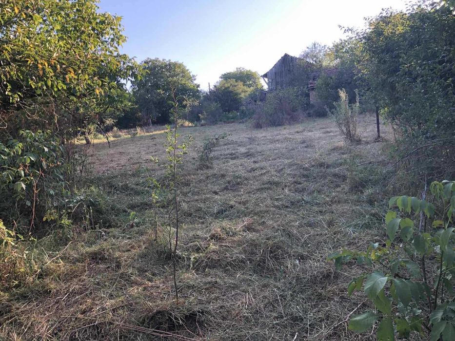 Продавам урегулиран поземлен имот в регулация