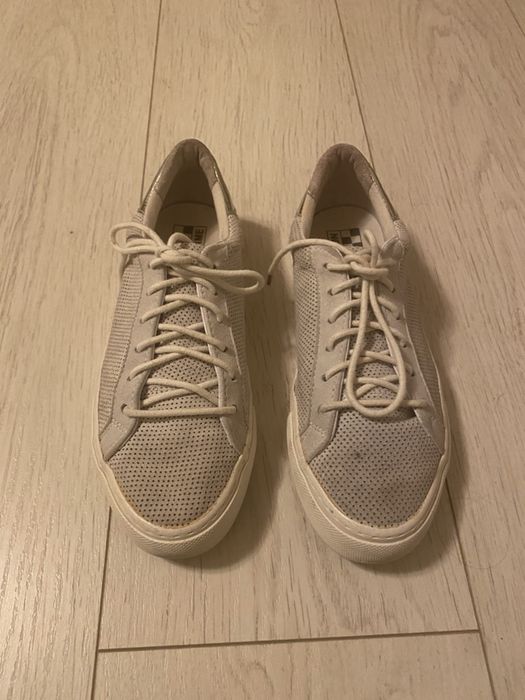 tenisi pt.fete,marca "No Name",marinea 38,piele naturala,crem,sireturi