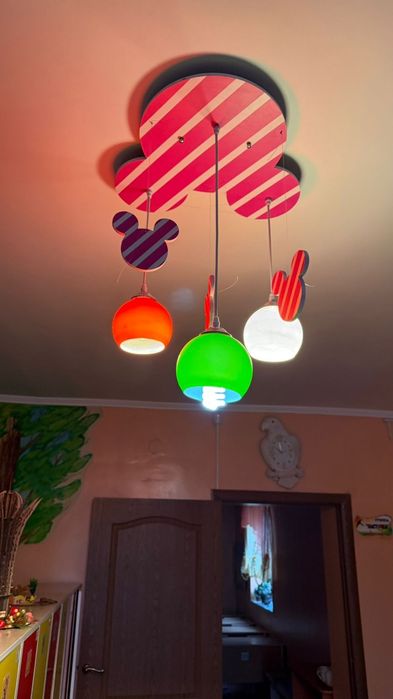 Срочно продам люстры б/у