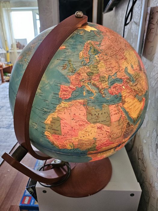 Продам лампа глобус