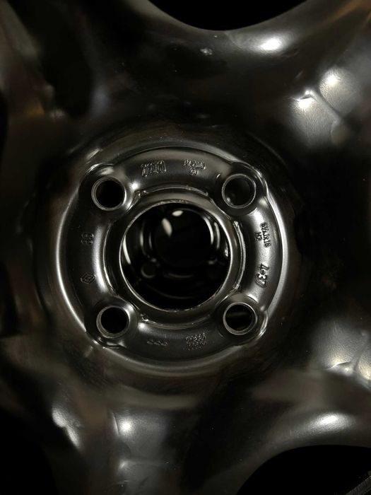 Оригинални стоманени джанти 16" с тасове Renault Clio V