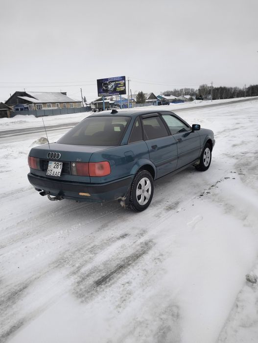 Ауди б 4  в отличном состоянии