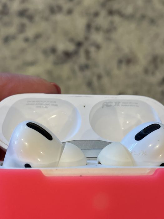 AirPods Pro 1st gen