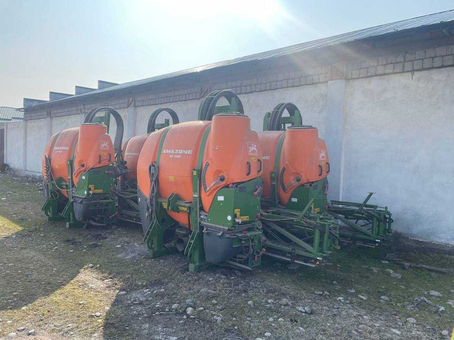 Навесной опрыскиватель AMAZONE UF 1201