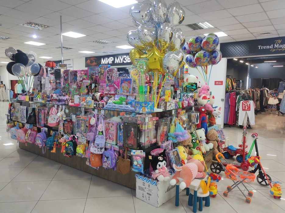 Продаю отдел игрушек