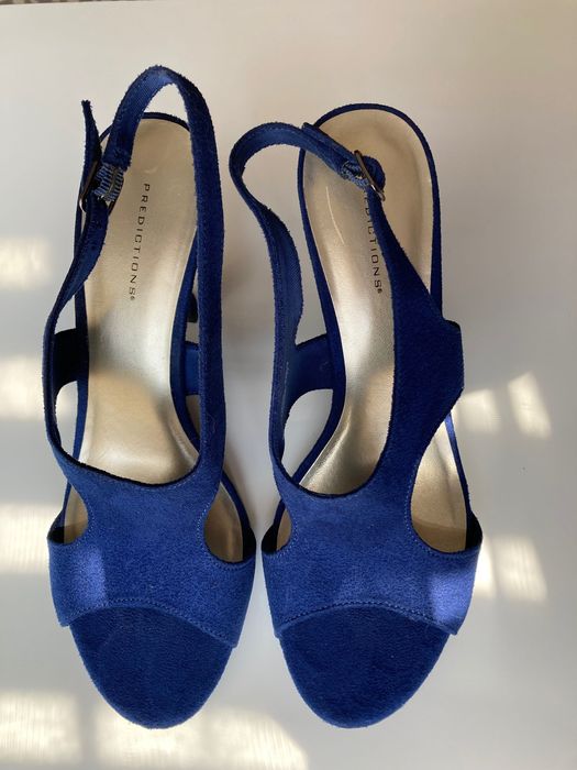 Сандали с ток Predictions