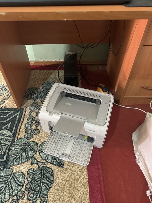 Kompyuter sotiladi + mebeli va printeri shu narx ichida