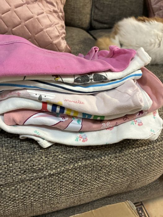 Haine foarte bune si curate