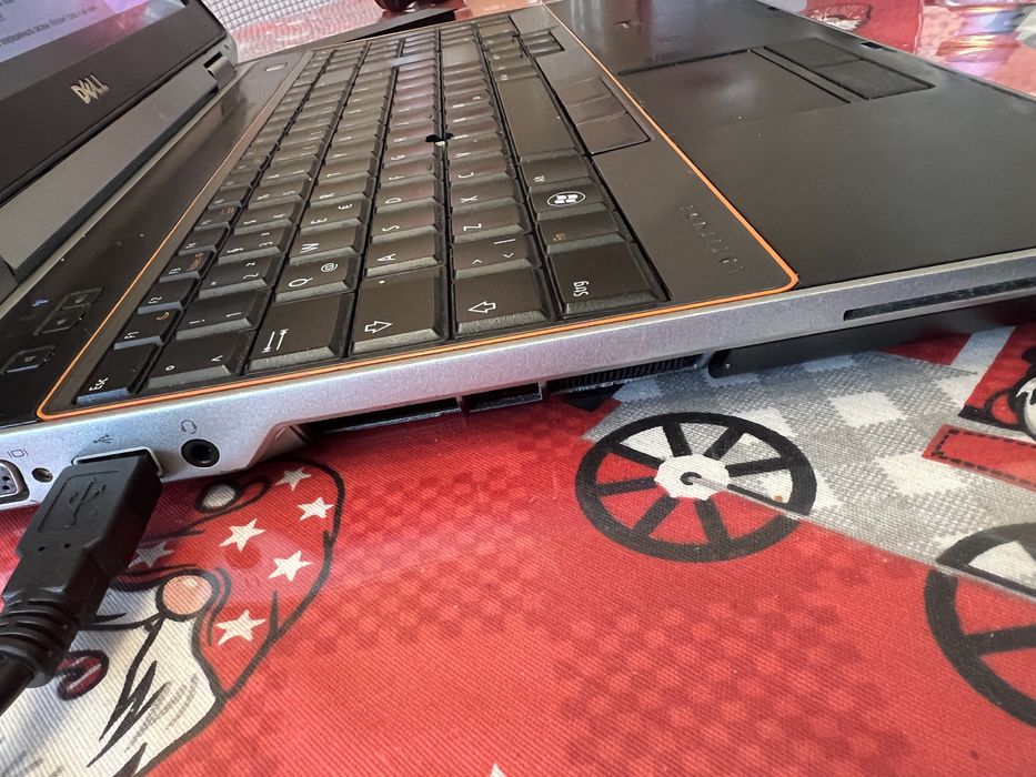 Лаптоп Dell latirude 6520 lntel core i7