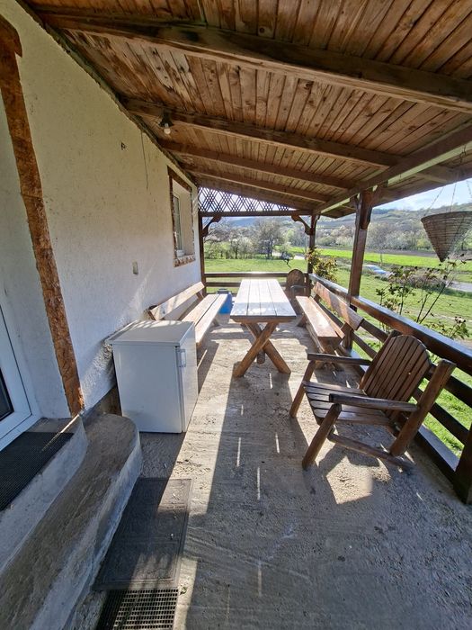 Vand casa in Silvasul de Sus  Manasirea Prislop