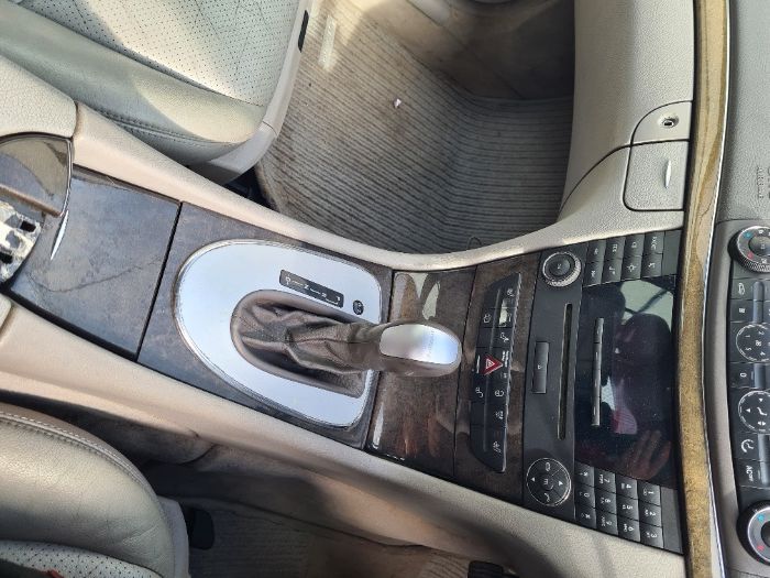 *** САМО НА ЧАСТИ *** Мерцедес Е320, комби, Авангард