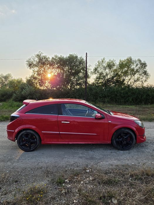 Vând Opel Astra GTC