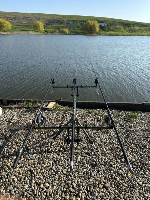 Vând set 3 lansete Okumpa EPIX V2 si Mulinete PEEN