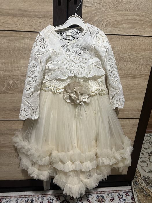 Нарядное платье