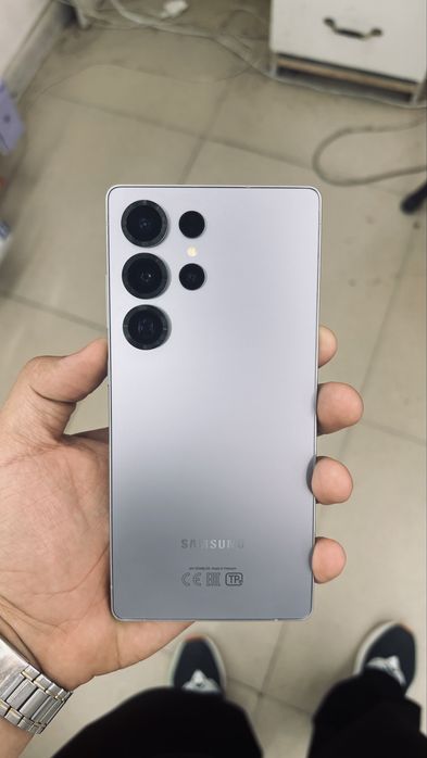 Samsung S25 Ultra