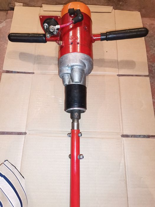 Продам ледобур без шнека