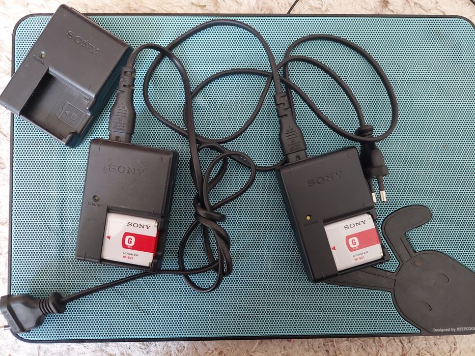 Продавам цифров фотоапарат Sony Cyber Shot