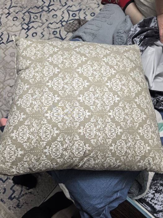 Продам подушки. Гусинный пух. Новые. Лёгкие и полезные в использований
