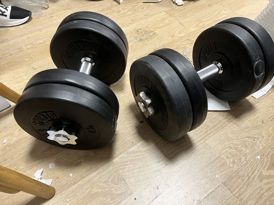 Gantere reglabile noi set 12,5 kg+12,5 kg=25 kg Germany pret 200 ron