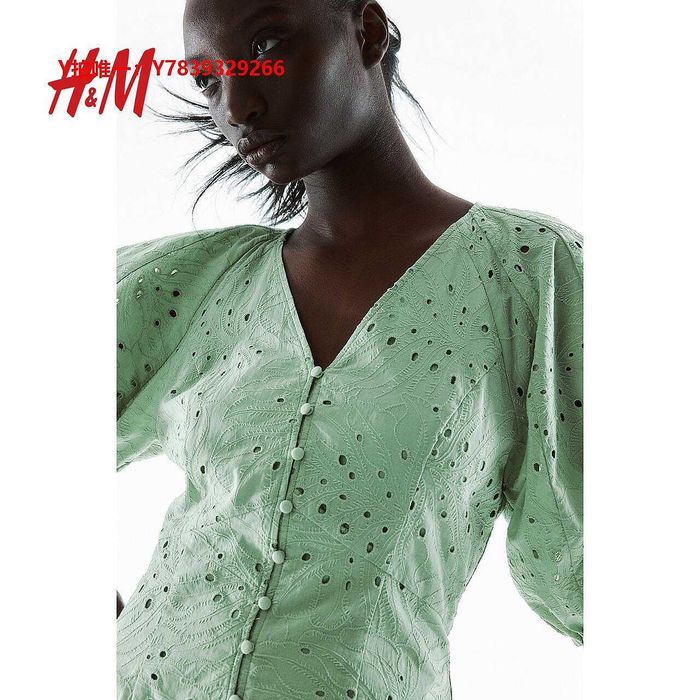 Нова рокля с рязана бродерия