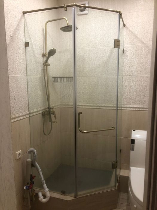 Душевая кабина , стеклянная