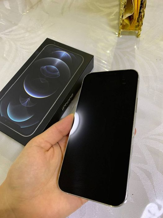 iphon 12 pro oq 128        80%   ideal qrilmagan hammasi ishlidi ideal