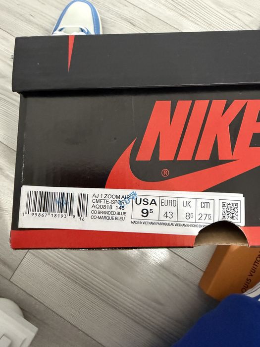 Nike x offwhite jordan 1 og