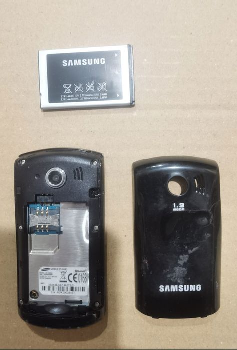 Telefoane mobile Samsung Huawei piese sau colecție toate 3 la 95 lei