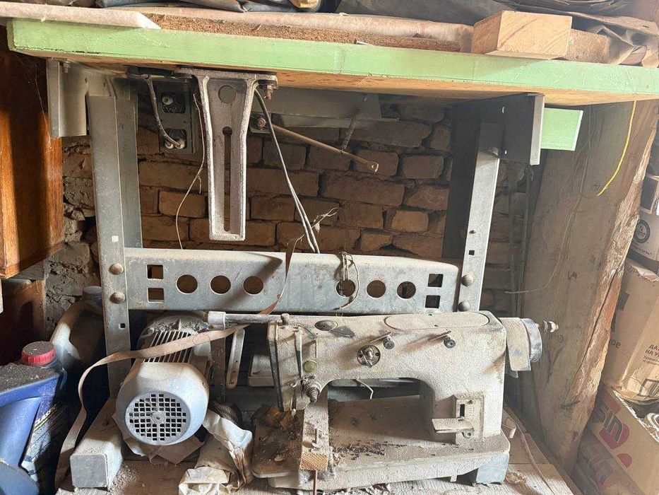 Швейная машинка M1022