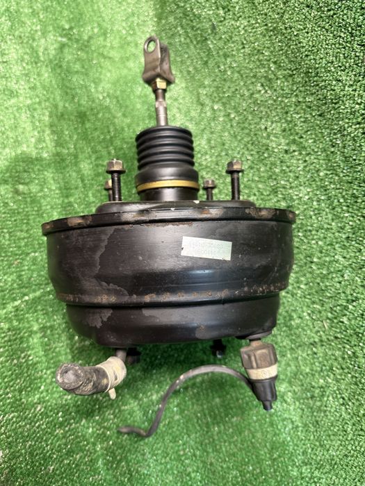 Вакуум тормозной на тойоту сюрф , toyota surf