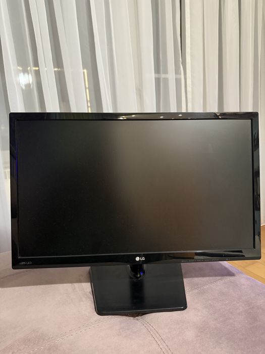 LG монитор - 23" Class Full HD IPS LED