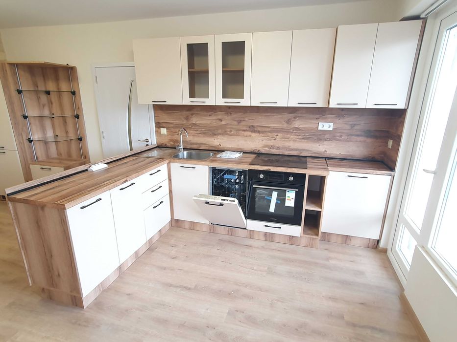 Продава се Двустаен апартамент в Казанлък - 70 кв.м за 783 €/кв.м - Снимка #1