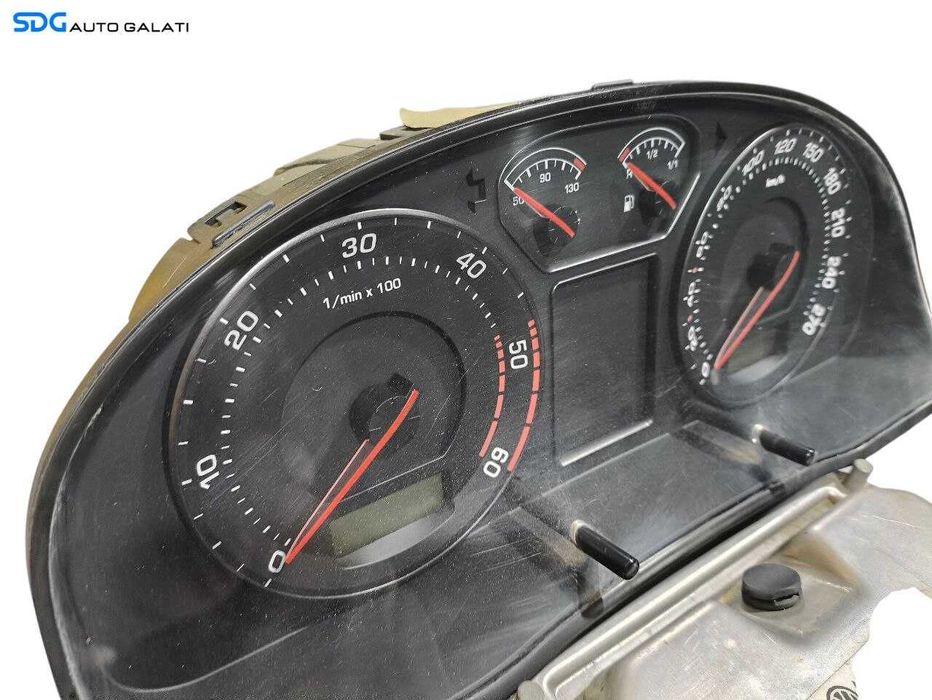 ECU Calculator Motor Ceas Ceasuri Bord Chei Cheie CIP Imobilizator Skoda Superb 1 1.9 AWX 2002 - 2008 Cod 038906019KE 0281011201 [LS0259]