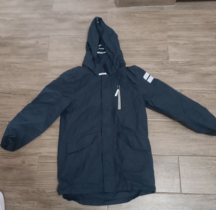 Яке,водо и ветро устойчиво