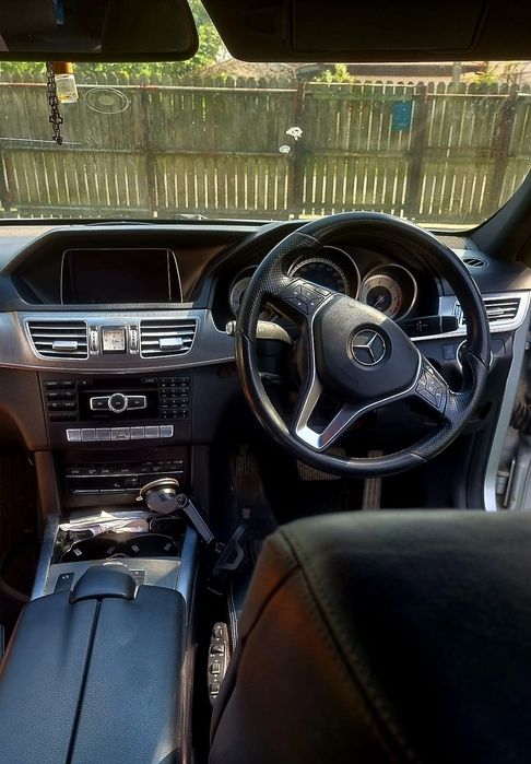 Vând  Mercedes  stare utilizat