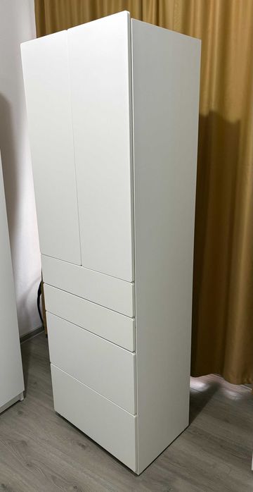 Dulap IKEA alb ideal pentru camera copiilor