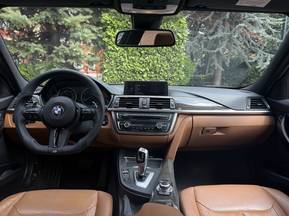 BMW 330 D; xDrive Luxury Line / BMW F31