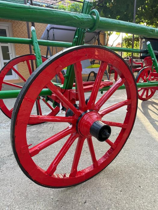 Căruță nouă tradițională de lemn, preț negociabil