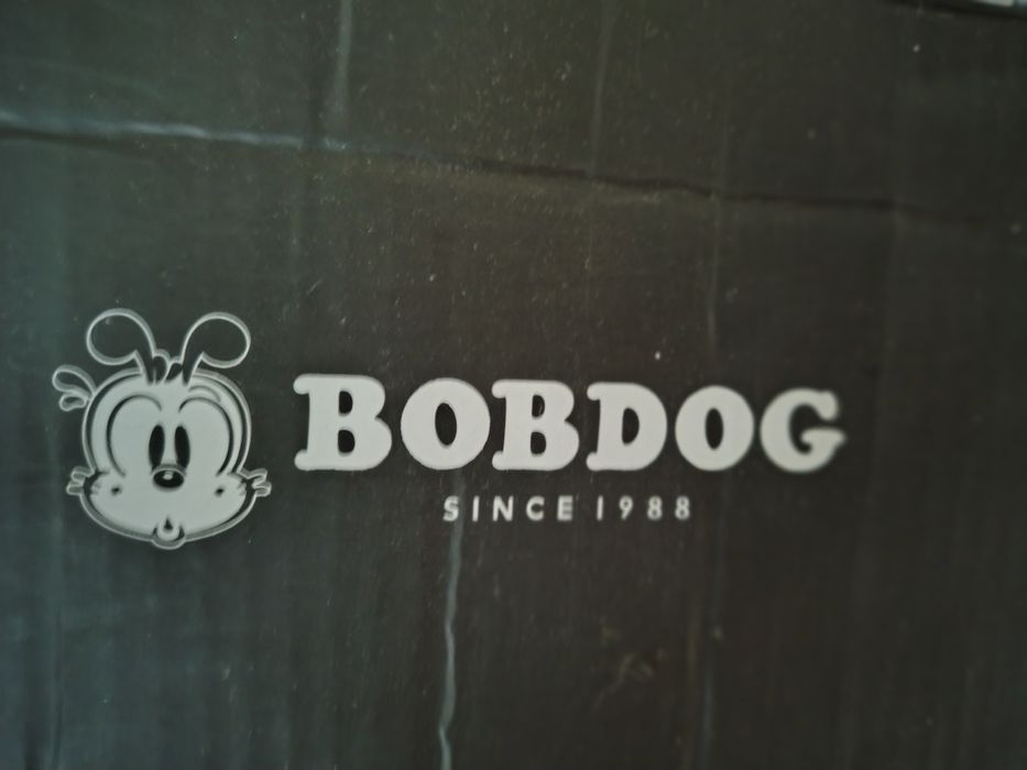 Продам новые кроссовки на девочку 33 размер (7-8 лет)