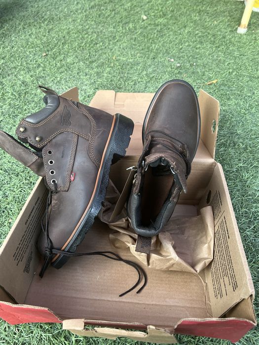 продаю рабочие ботинки RED WING
