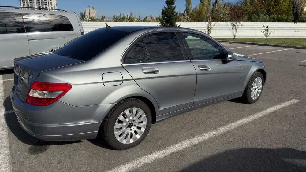 Mercedes C220 2010 Facelift Elegance