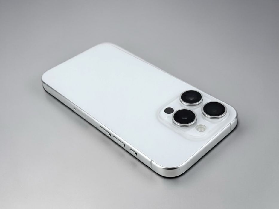 Apple iPhone 15 Pro 128GB White 0 Заряда! Отличен
